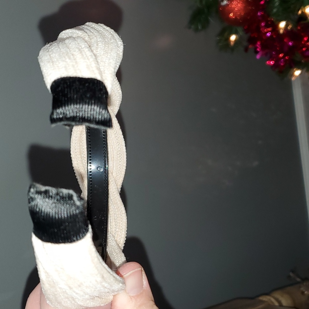 New handmade boutique corduroy braided flexible wide headband off white - Picture 6 of 6